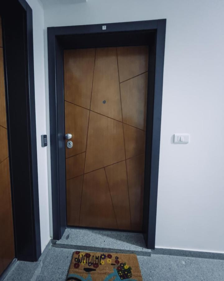 Serenity Downtown Apartments Ohrid Ngoại thất bức ảnh