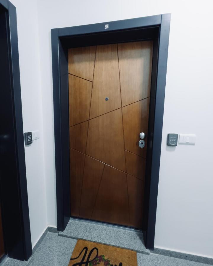 Serenity Downtown Apartments Ohrid Ngoại thất bức ảnh
