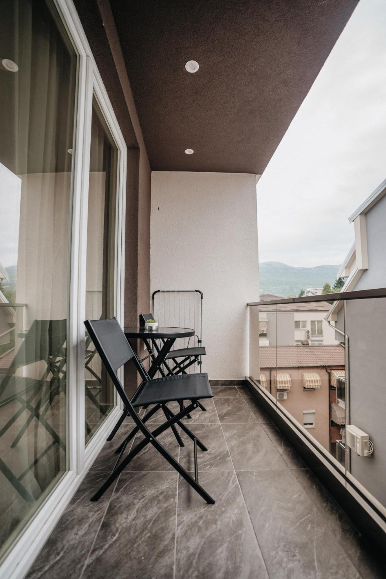 Serenity Downtown Apartments Ohrid Ngoại thất bức ảnh